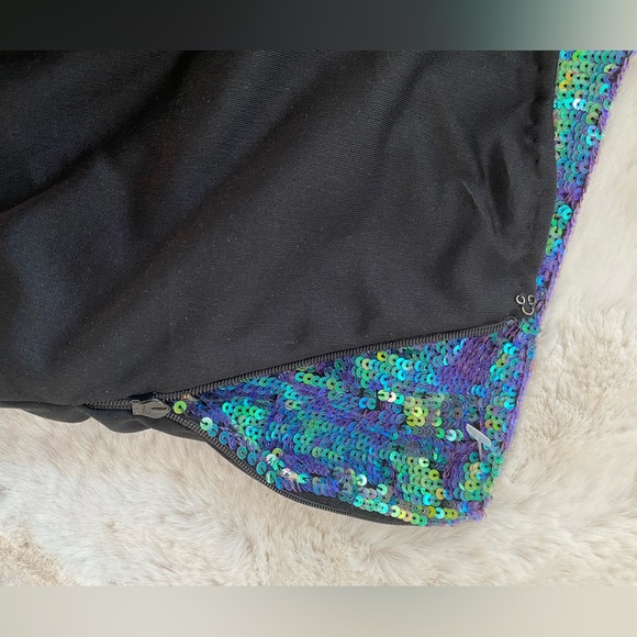Y2 🧜‍♀️💜💚Armani Exchange sequin mini skirt NWT💚💜 - Picture 15 of 16
